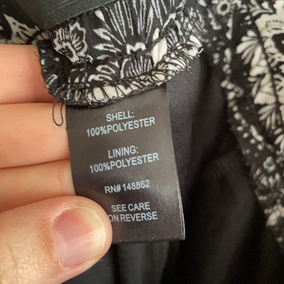 TORRID Medallion Chiffon Side Slit Pants Black White Size 2 2X NWT - Picture 7 of 8